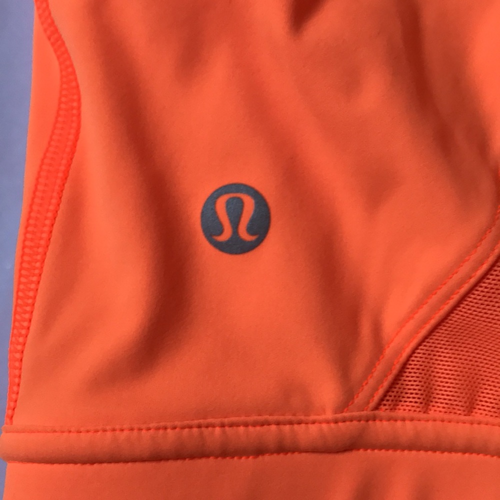 Lululemon crop top - Picture 3 of 5